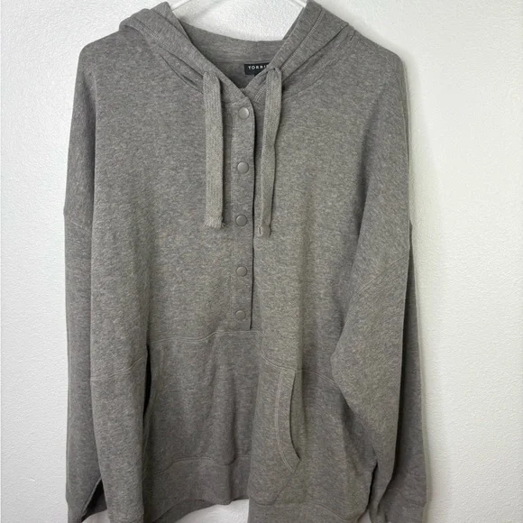 Torrid 1x NWT Hooded Sweatshirt - Picture 7 of 7